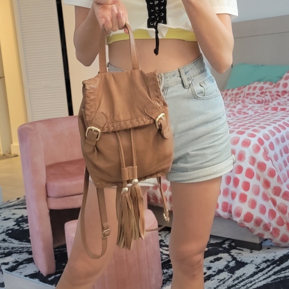 Leather Urbancode Brown Backpack in Vintage Style - Picture 1 of 8